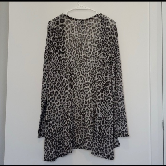 H&M - Divided - Leopard Print Long Cardigan - Picture 2 of 5